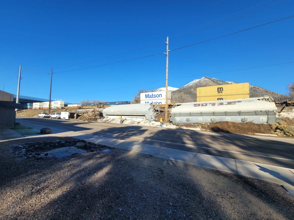 Early Morning Train Derailment in Flagstaff